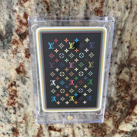 Louis Vuitton VIP Murakami Queen of Spades Multicolor card in Holder - Picture 3 of 8